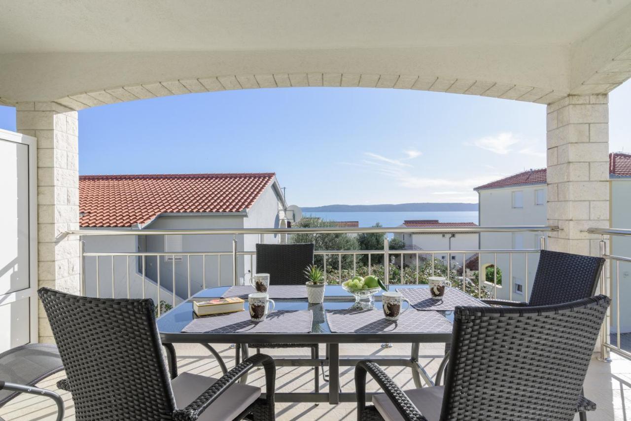 Apartmani Emil Trogir Exterior photo