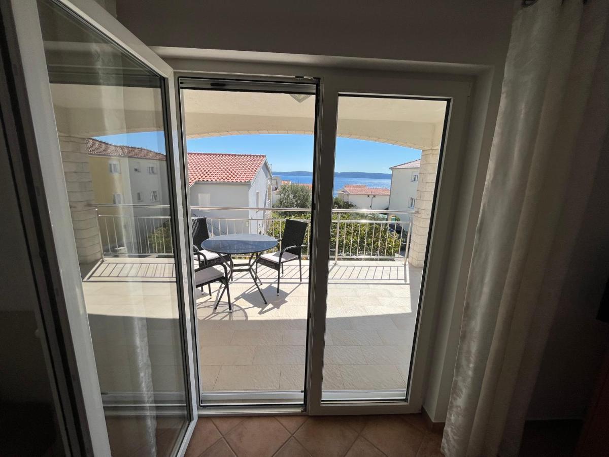 Apartmani Emil Trogir Exterior photo